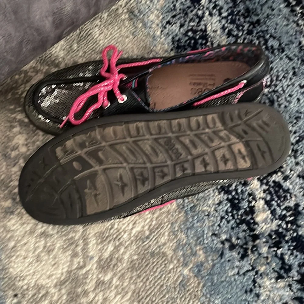 Bobs Skechers glittery boat sandals youth size 5
